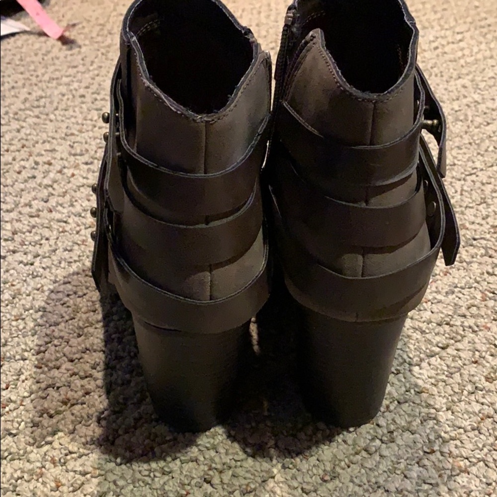 Booties - Picture 4 of 8